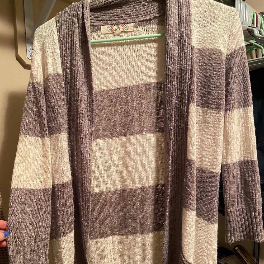 Light weight cardigan